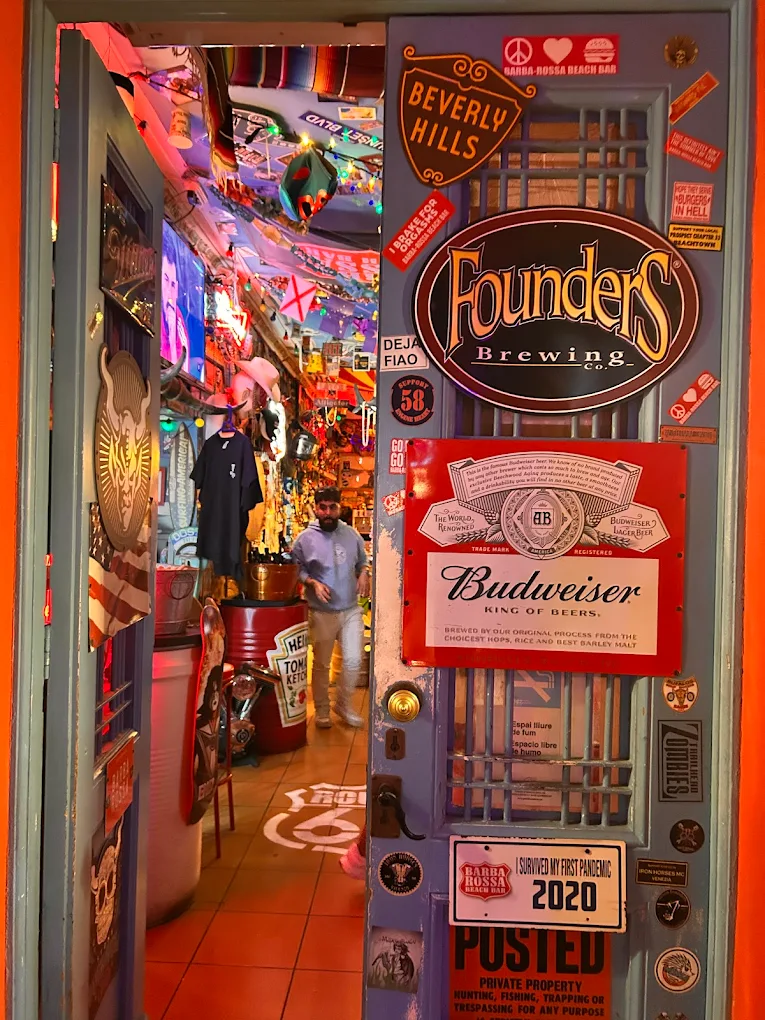 Puerta de entrada al interior de Barba Rossa